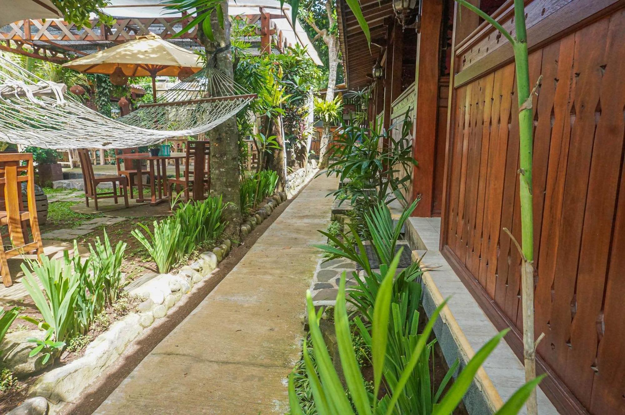 The Wisma Pulau Merah Pasanggaran Zimmer foto