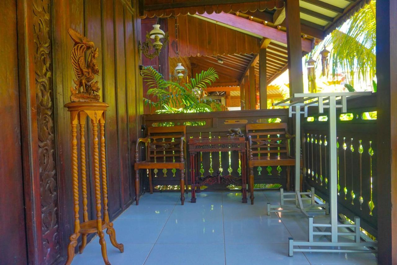 The Wisma Pulau Merah Pasanggaran Exterior foto